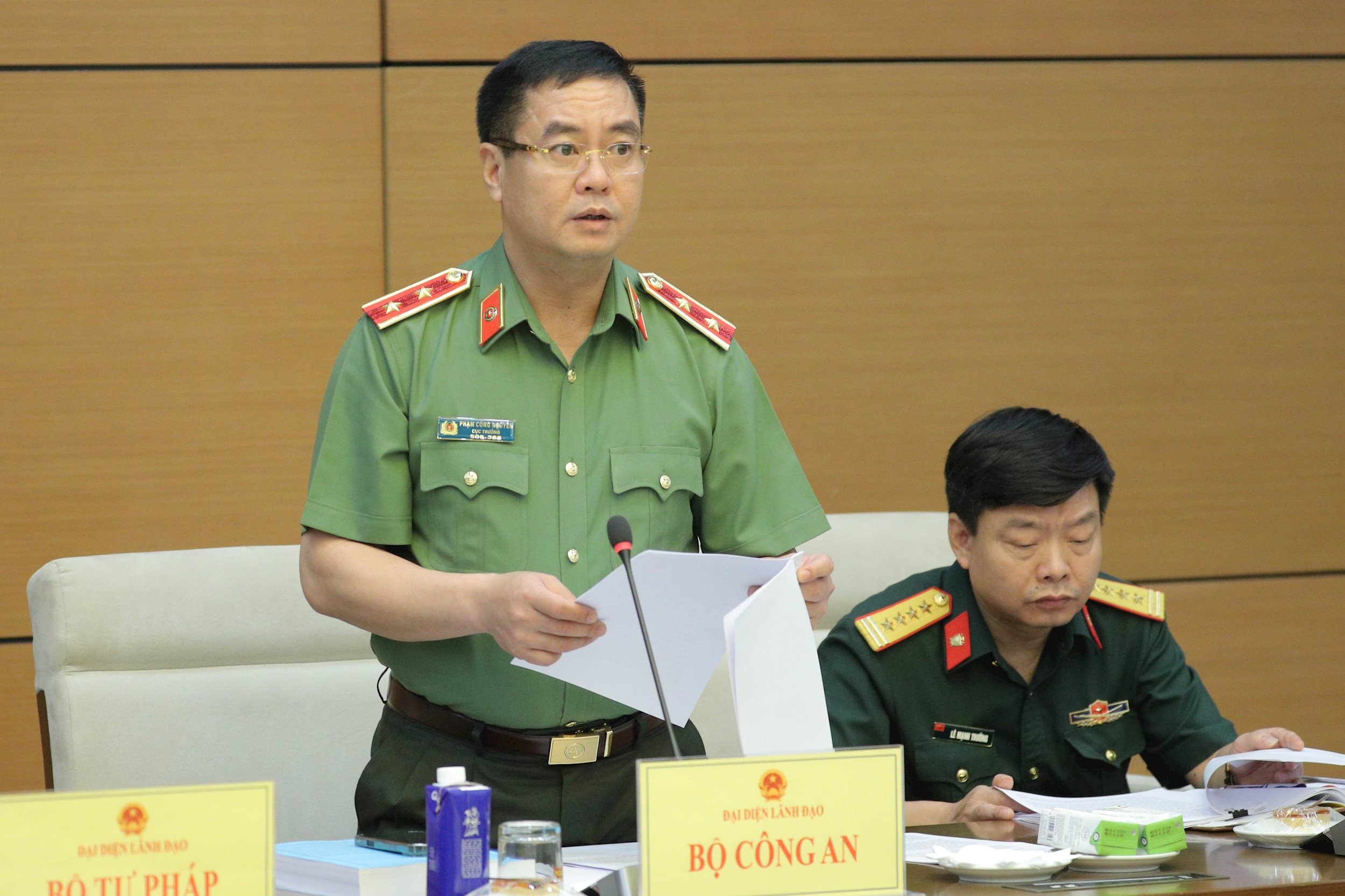 Cục trưởng Cục Pháp chế và cải cách hành chính, tư pháp - Bộ Công anTrung tướng Phạm Công Nguyên