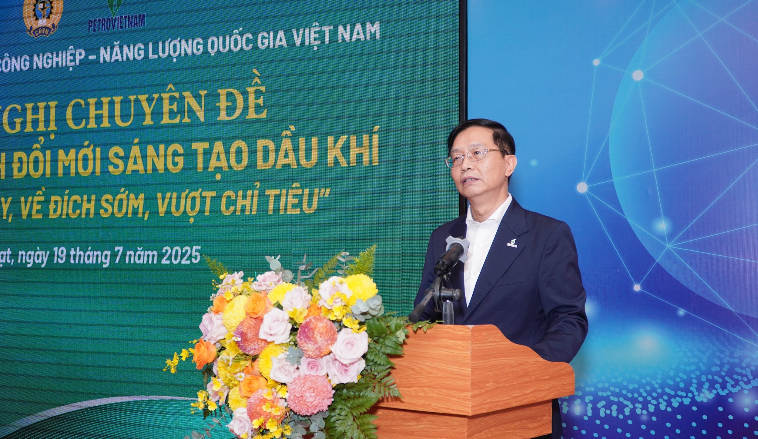 Ông Trần Quang Dũng đánh giá cao vai trò của công đoàn trong hệ thống chính trị Tập đoàn, đặc biệt trong việc thúc đẩy phong trào đổi mới sáng tạo trở thành hoạt động thực