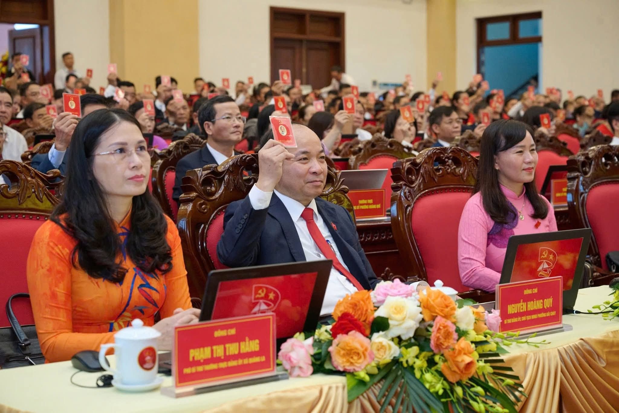 Các đại biểu dự Đại hội Đại biểu Đảng bộ phường Bãi Cháy lần thứ I, nhiệm kỳ 2025 - 2030. Ảnh: T. Nguyên 