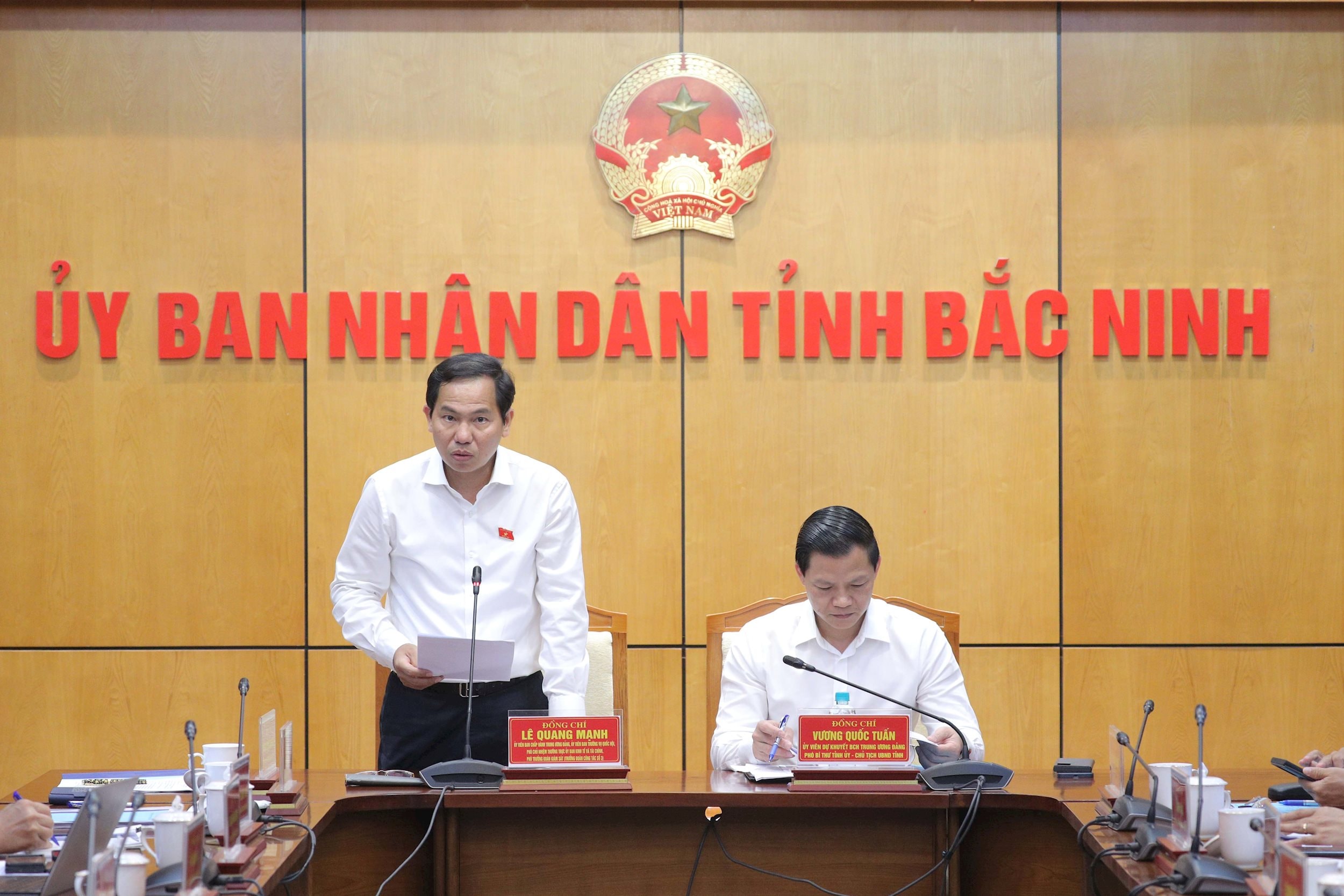 Phó Chủ nhiệm Thường trực Ủy ban Kinh tế và Tài chính Lê Quang Mạnh