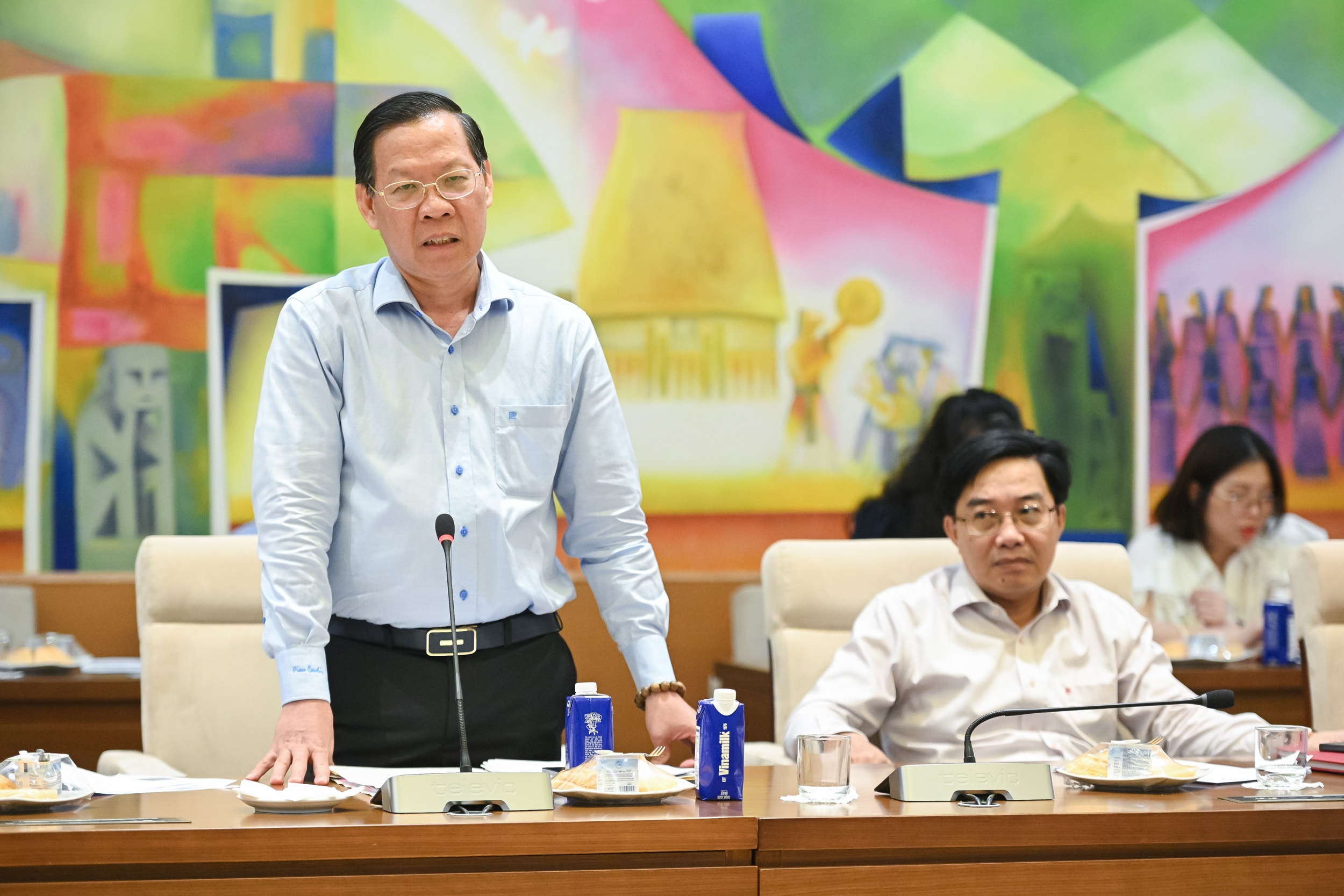 Z72_6431 - Chủ nhiệm Ủy ban Kinh tế và Tài chính Phan Văn Mãi