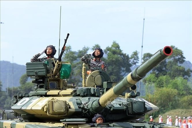 The second joint rehearsal features modern weapons and equipment. (Photo: VNA) vna-potal-tong-hop-luyen-dieu-binh-dieu-hanh-a80-tai-trung-tam-huan-luyen-quan-su-quoc-gia-4-stand-1.jpg