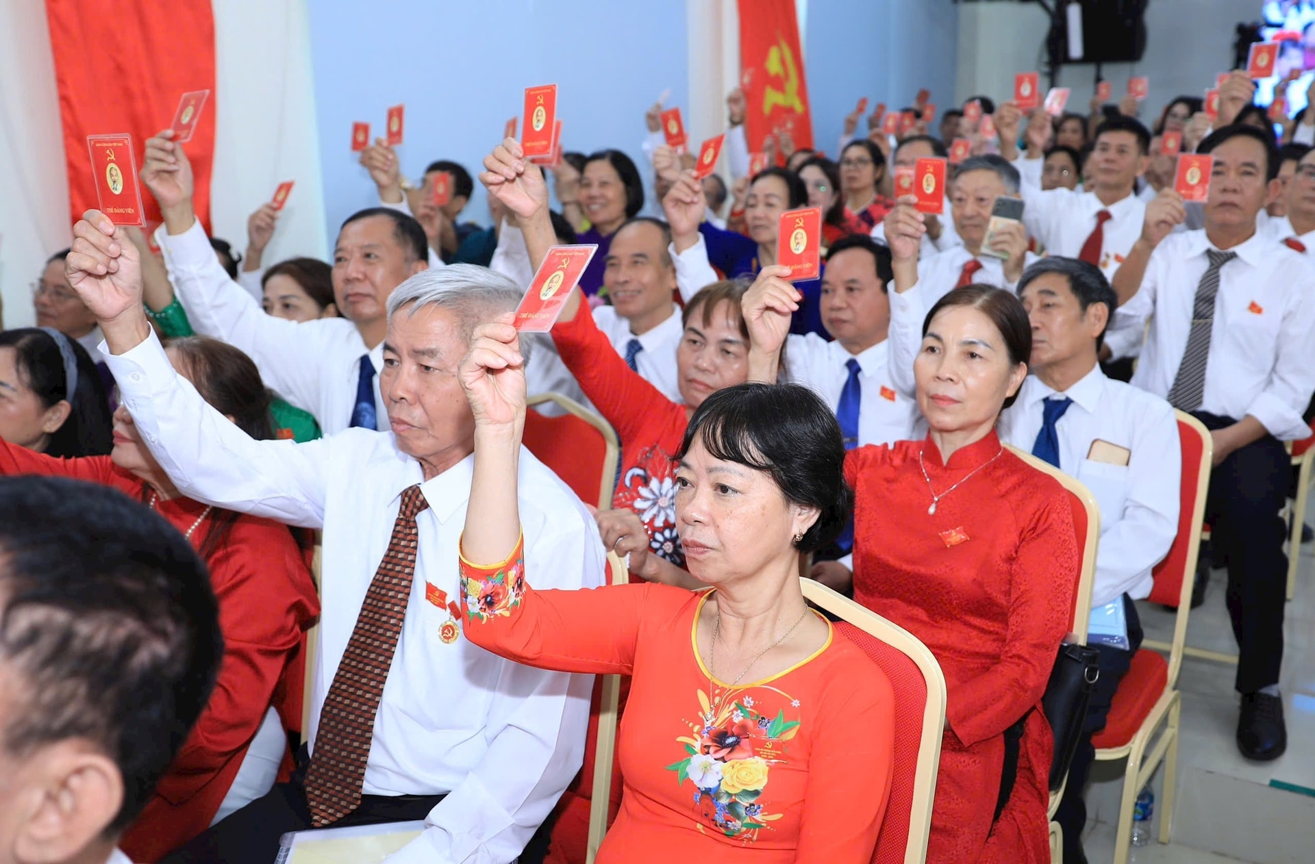 bieu-quyet.jpg