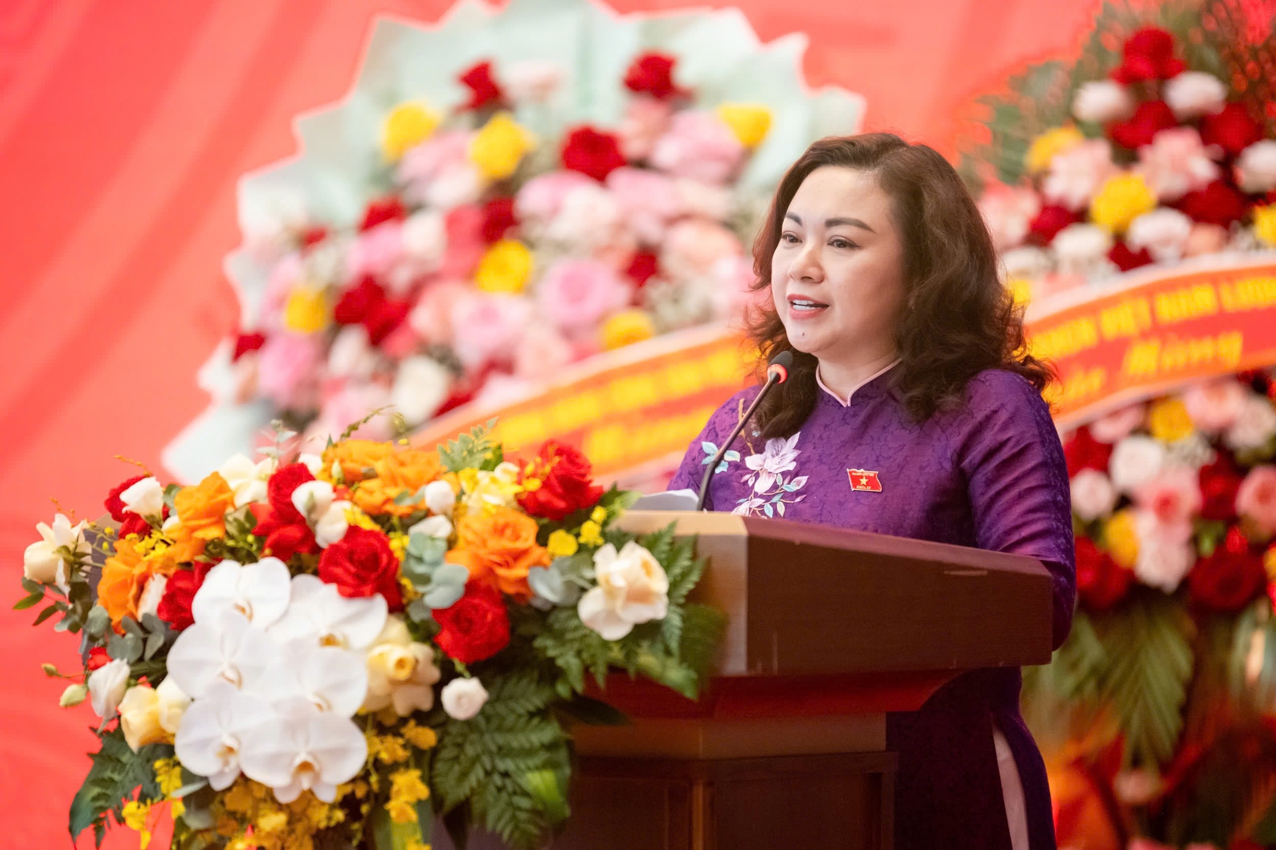 ĐBQH Đặng Bích Ngọc (Phú Thọ) khẳng định, Diễn đàn Quốc hội về hoạt động giám sát có ý nghĩa rất quan trọng để tiếp tục nâng cao chất lượng, hiệu quả hoạt động giám sát. Ảnh: Phạm Thắng