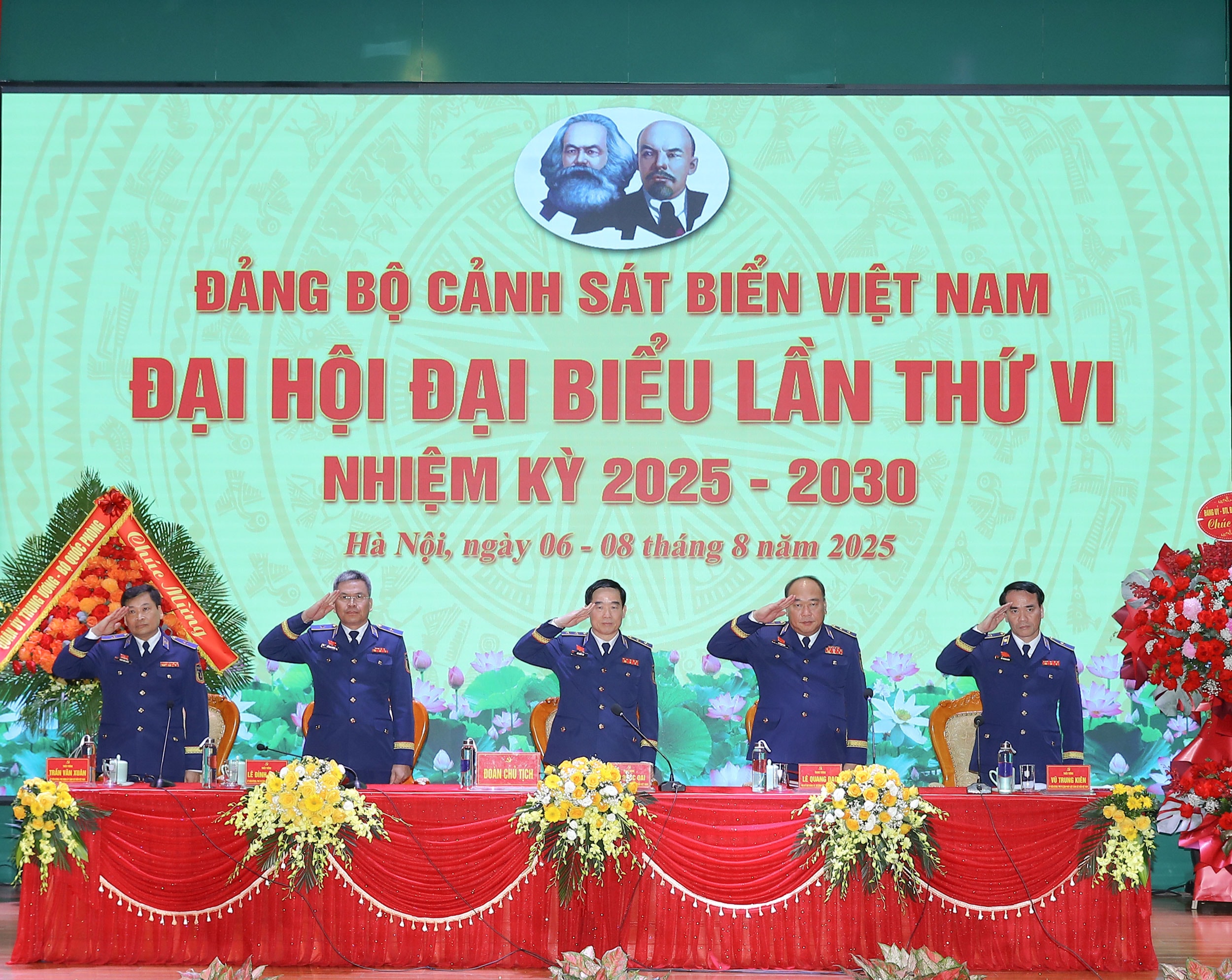 doan-chu-tich.jpg
