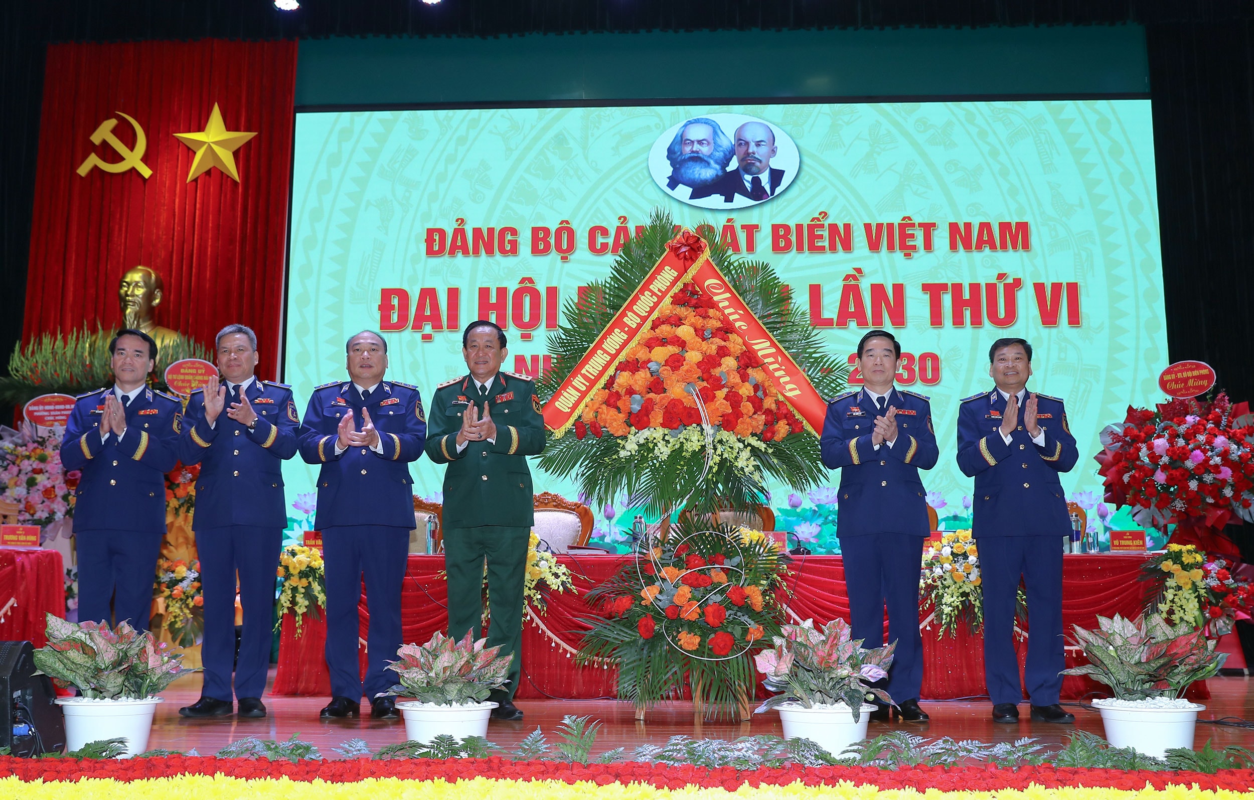 tang-hoa.jpg