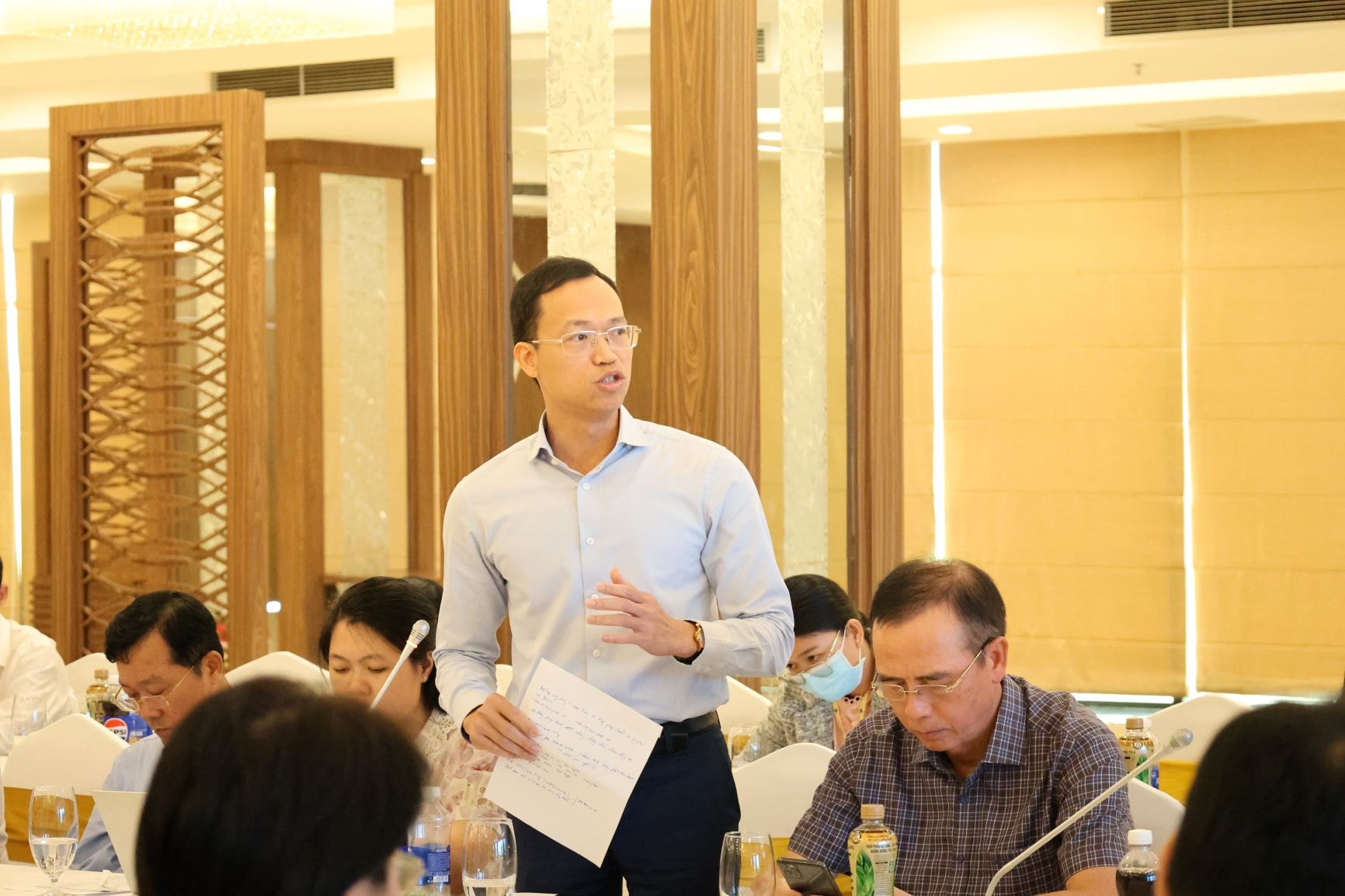 Các đại biểu phát biểu tại hội thảo. Ảnh: Hải Hành