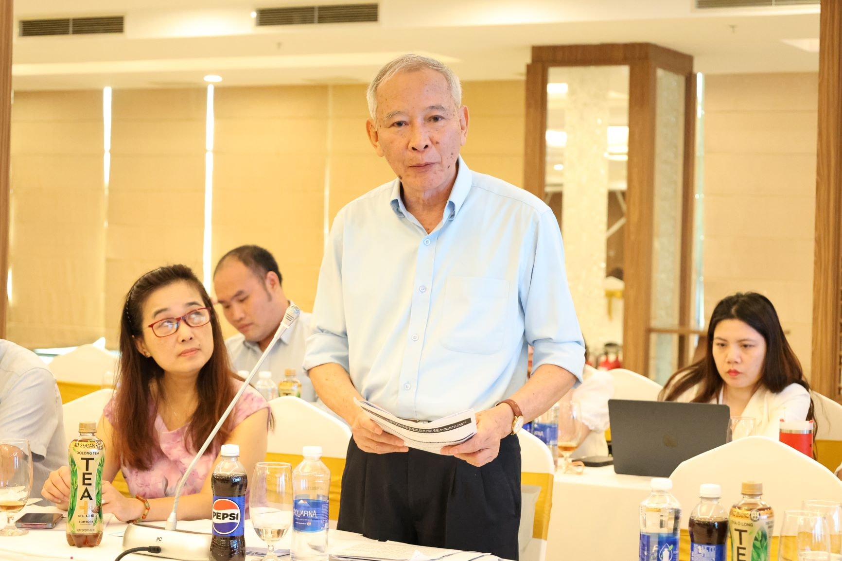 Các đại biểu phát biểu tại hội thảo. Ảnh: Hải Hành
