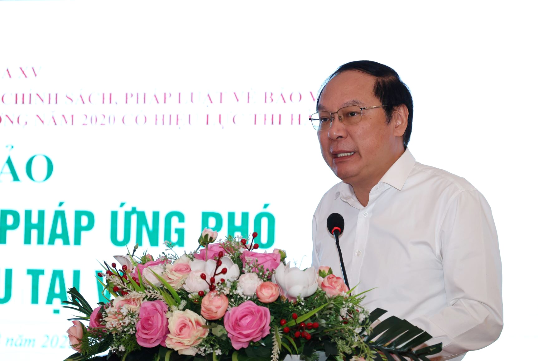 Thứ trưởng Bộ Nông nghiệp và Môi trường Lê Công Thành phát biểu tại hội thảo. Ảnh: Hải Hành