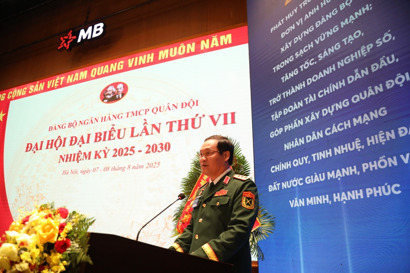 Ảnh màn hình 2025-08-08 lúc 22.08.30