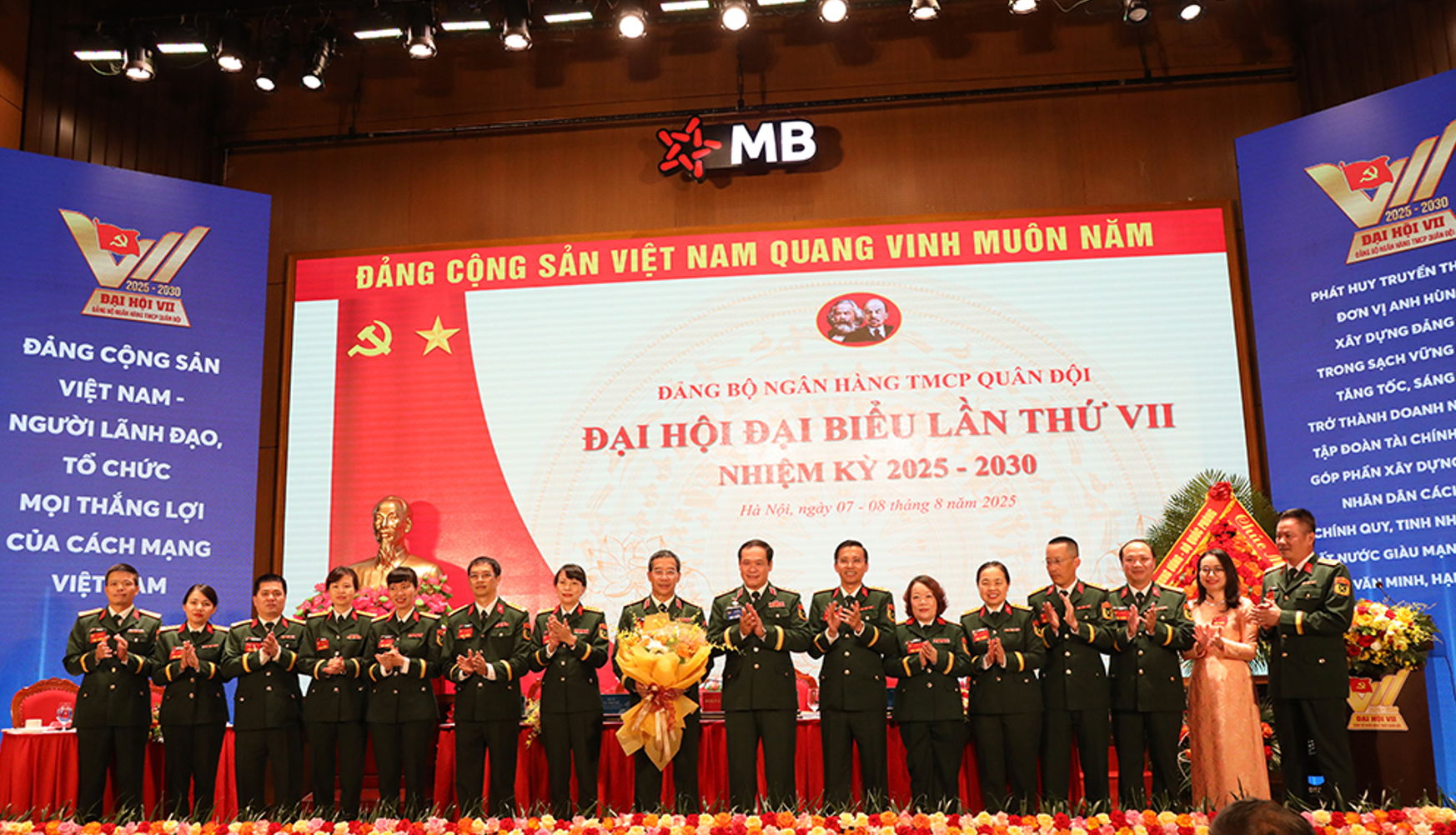 Ảnh màn hình 2025-08-08 lúc 22.09.19