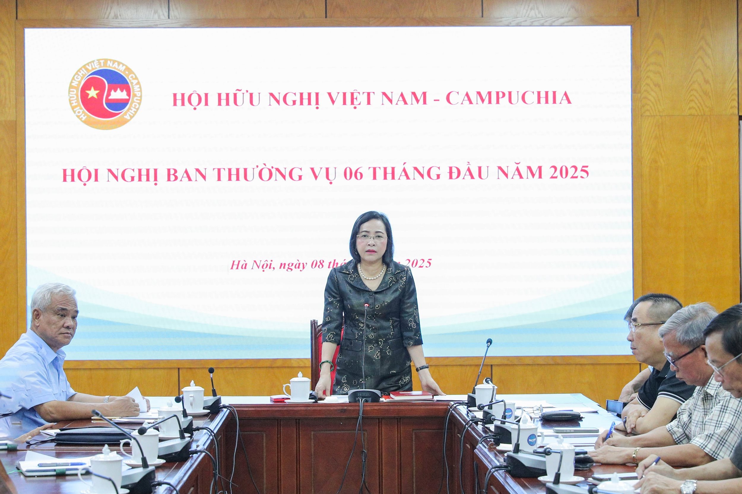 Phó Chủ tịch Quốc hội Nguyễn Thị Thanh phát biểu