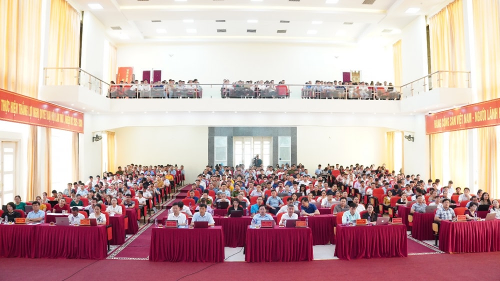 quynh-nhai-1107.jpg