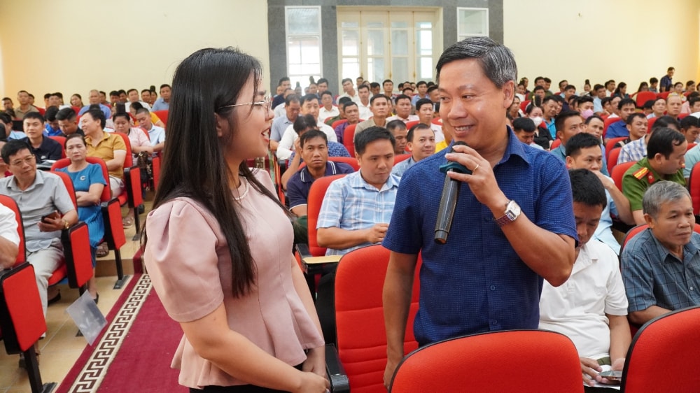 quynh-nhai3-1108.jpg