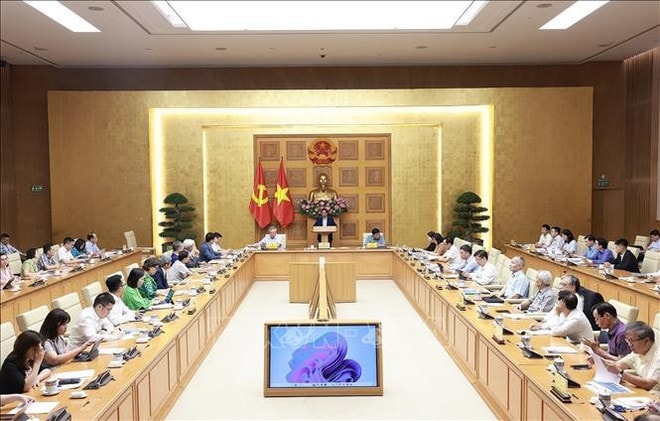 PM Pham Minh Chinh chairs a working session with the Private Sector Development Research Board (Board IV) in Hanoi on 10 (Photo: VNA) thu-tuong-2.jpg