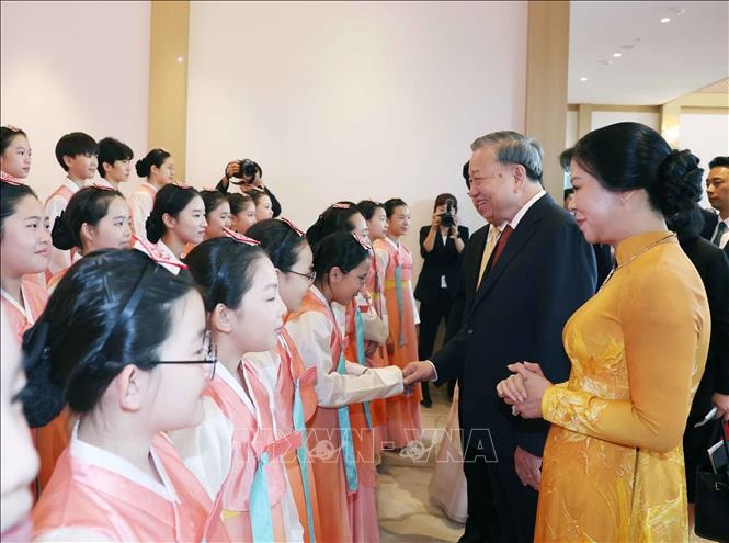 Lễ đón Tổng Bí thư Tô Lâm và Phu nhân tại Phủ Tổng thống ở Thủ đô Seoul. Ảnh: Thống Nhất/TTXVN