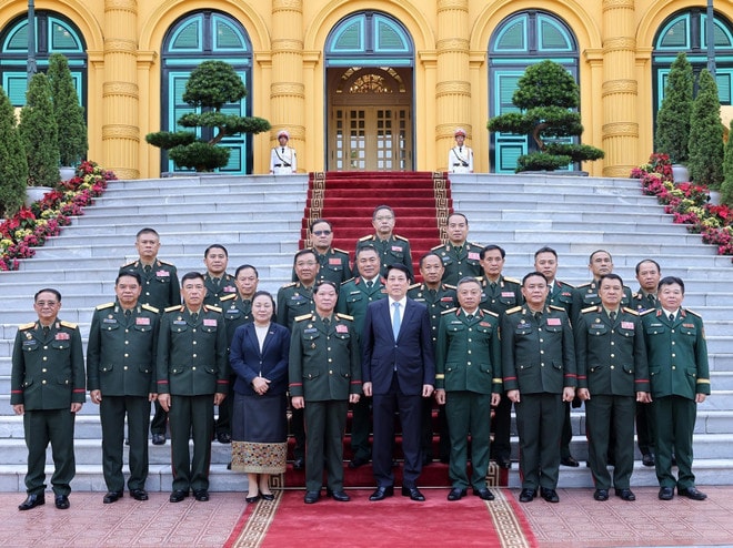 vna-potal-chu-tich-nuoc-tiep-chu-nhiem-tong-cuc-chinh-tri-qdnd-lao-8203648.jpg