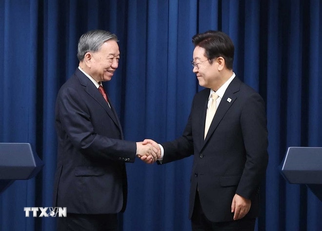 Tổng Bí thư Tô Lâm và Tổng thống Hàn Quốc Lee Jae Myung tại buổi gặp gỡ báo chí. (Ảnh: Thống Nhất/TTXVN) ttxvn-tong-bi-thu-to-lam-gap-go-bao-chi-4-resize.jpg