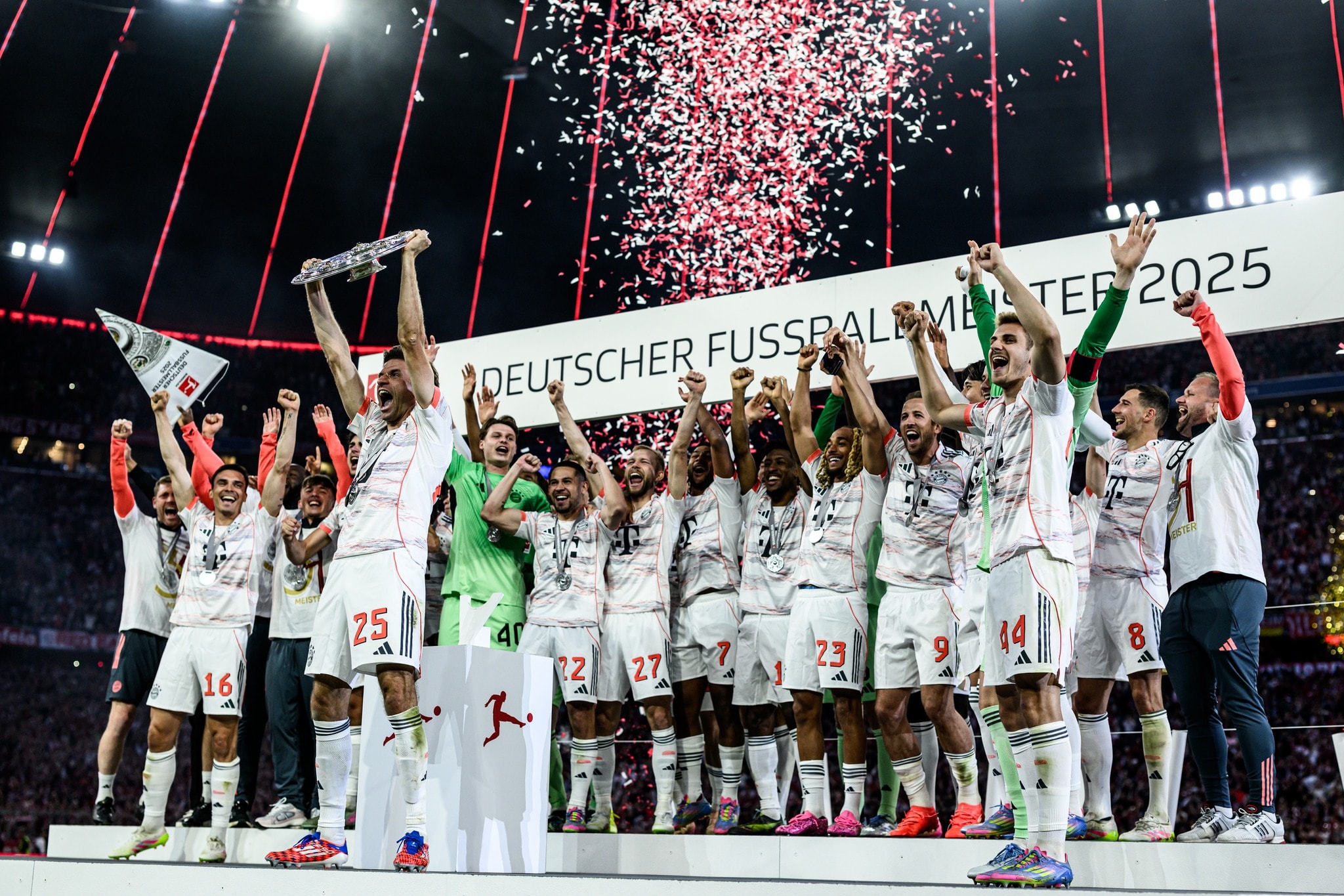Bayern Munich vô địch Bundesliga mùa giải 2024-251