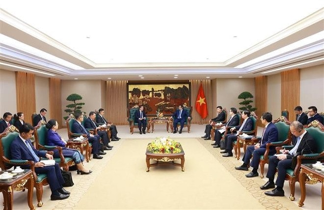 vna-potal-thu-tuong-tiep-pho-thu-tuong-truong-ban-cai-cach-doanh-nghiep-lao-8208094.jpg