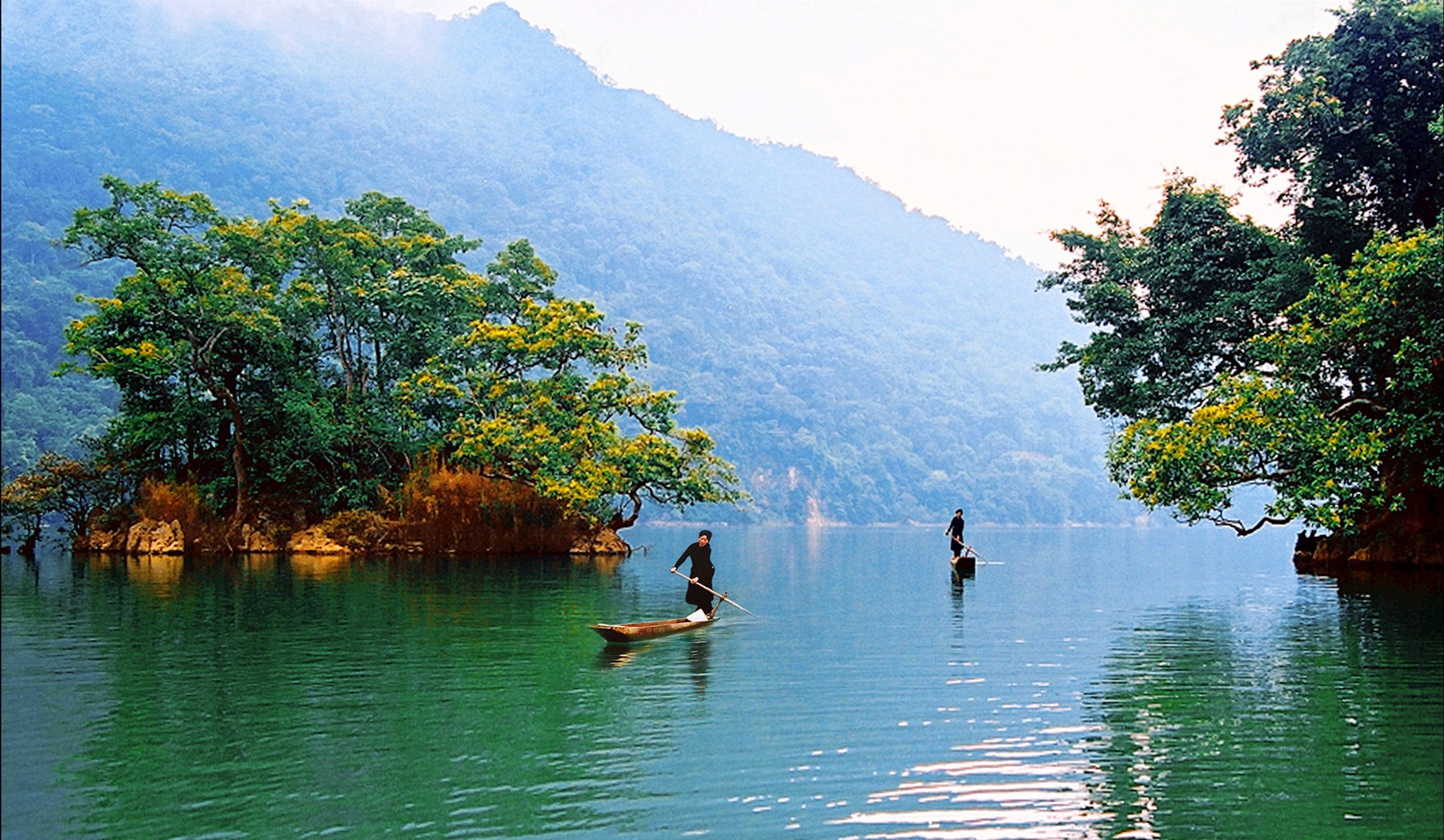 Hồ Ba Bể - Vườn Di sản ASEAN, Khu Ramsar thứ 3 của Việt Nam. Ảnh: Âu Ninh