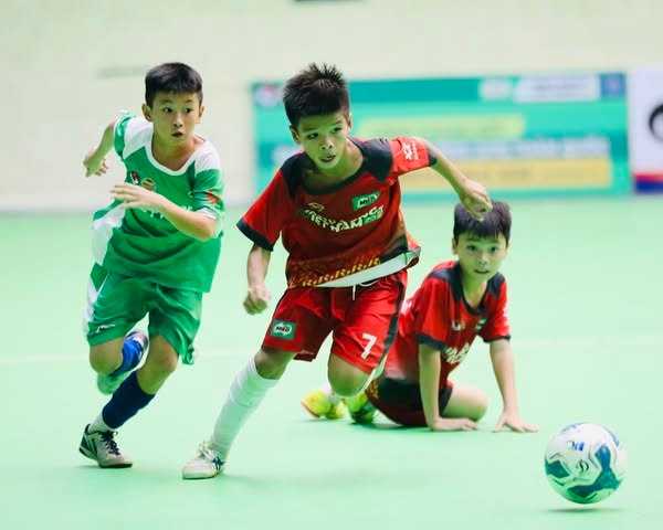 Bản sao của 526673485_1078663737800872_6941148665183309897_n
