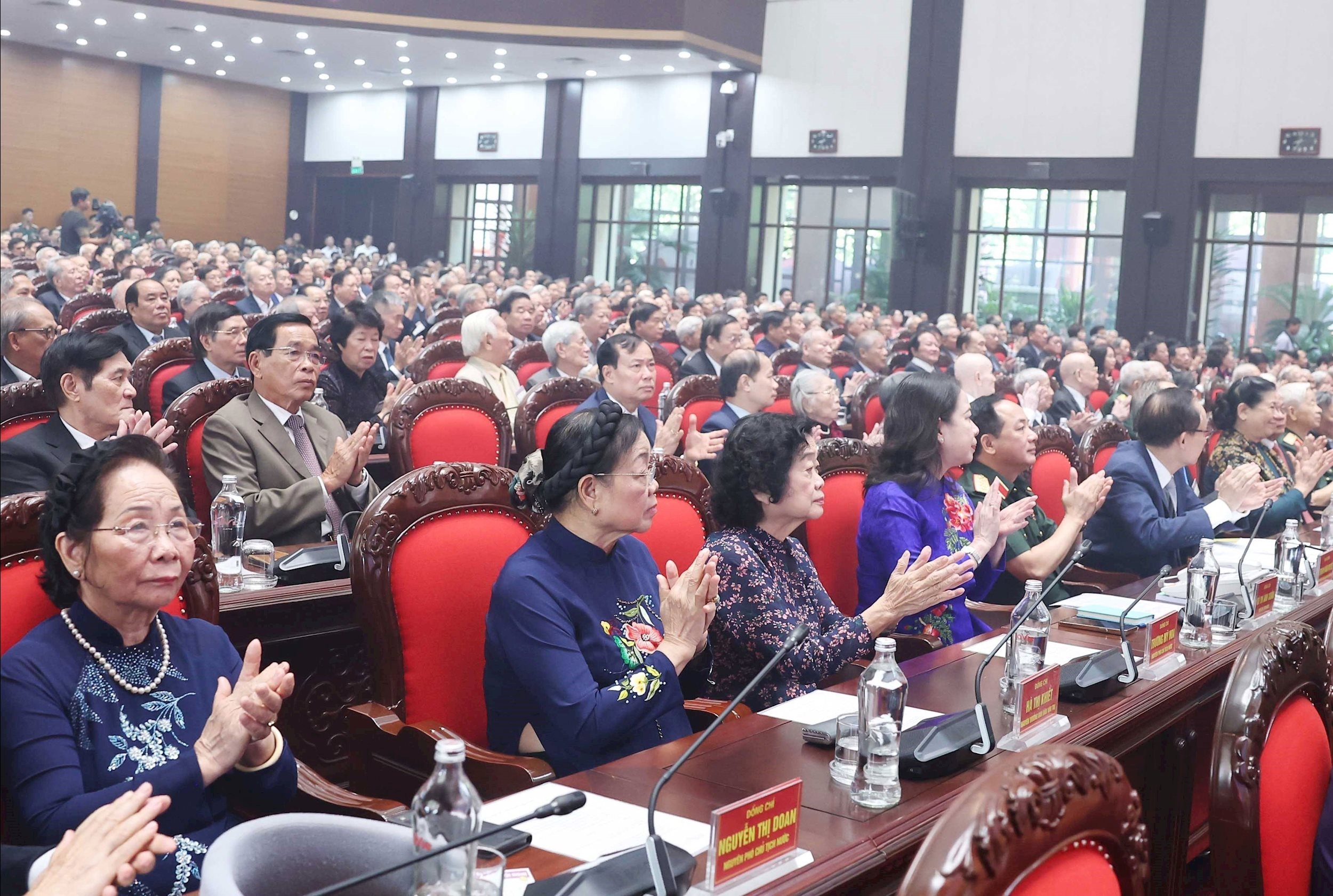 Các đại biểu tham dự cuộc gặp mặt. Ảnh: Thống Nhất-TTXVN