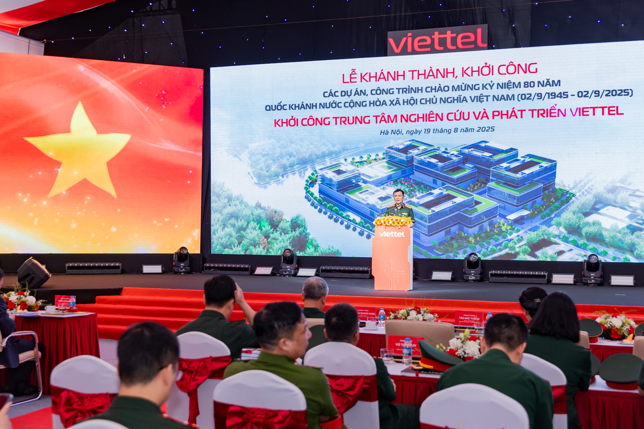 Le khoi cong nam trong su kien dong loat khoi cong, khanh thanh 250 du an ky niem 80 nam Cach mang thang Tam và Quoc khanh