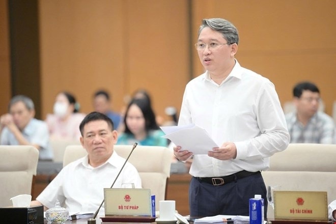 Bộ trưởng Bộ Tư pháp Nguyễn Hải Ninh: Dự án Luật Tiết kiệm, chống lãng phí sẽ bổ sung các quy định để nhận diện rõ hơn hành vi gây lãng phí và chế tài xử lý. Ảnh: Quochoi.vn
