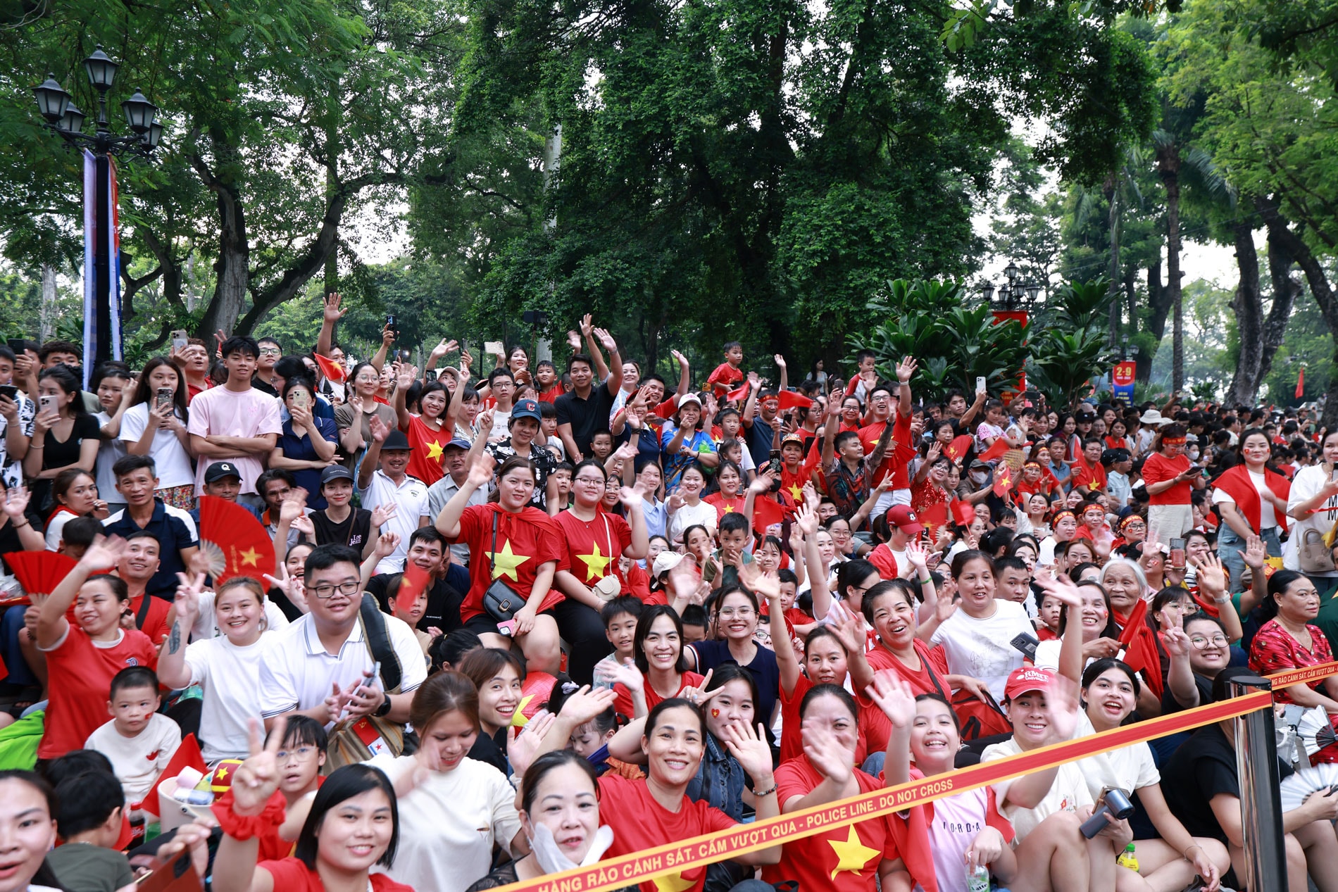5.Không khí hân hoan trước giờ tổng hợp luyện.