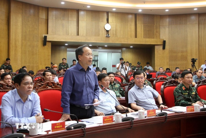 ttxvn-thu-tuong-pham-minh-chinh-truc-tiep-chi-dao-ung-pho-bao-so-5-2408-5.jpg