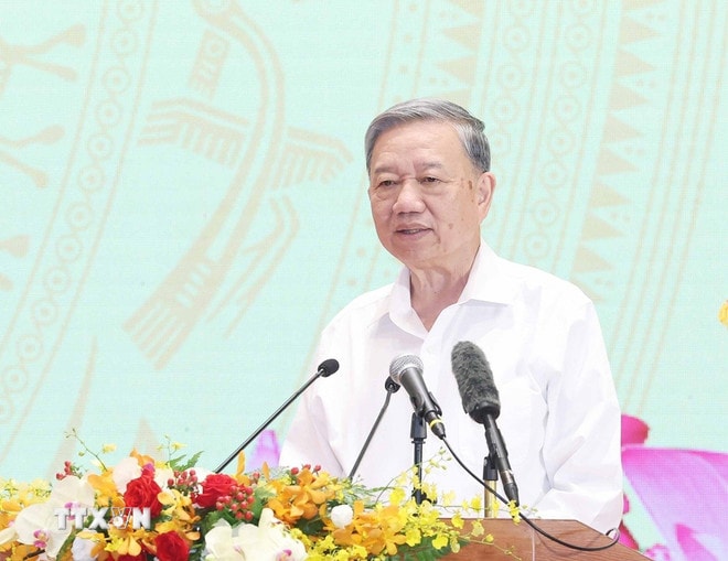 Tổng Bí thư phát biểu nhân dịp dự gặp mặt kỷ niệm 80 năm Ngày truyền thống Công an Nhân dân và ngành ngoại giao. (Ảnh: Thống Nhất/TTXVN) Tổng Bí thư Tô Lâm phát biểu tại cuộc gặp mặt kỷ niệm 80 năm Ngày truyền thống Công an Nhân dân và ngành ngoại giao. Ảnh: Thống Nhất/TTXVN