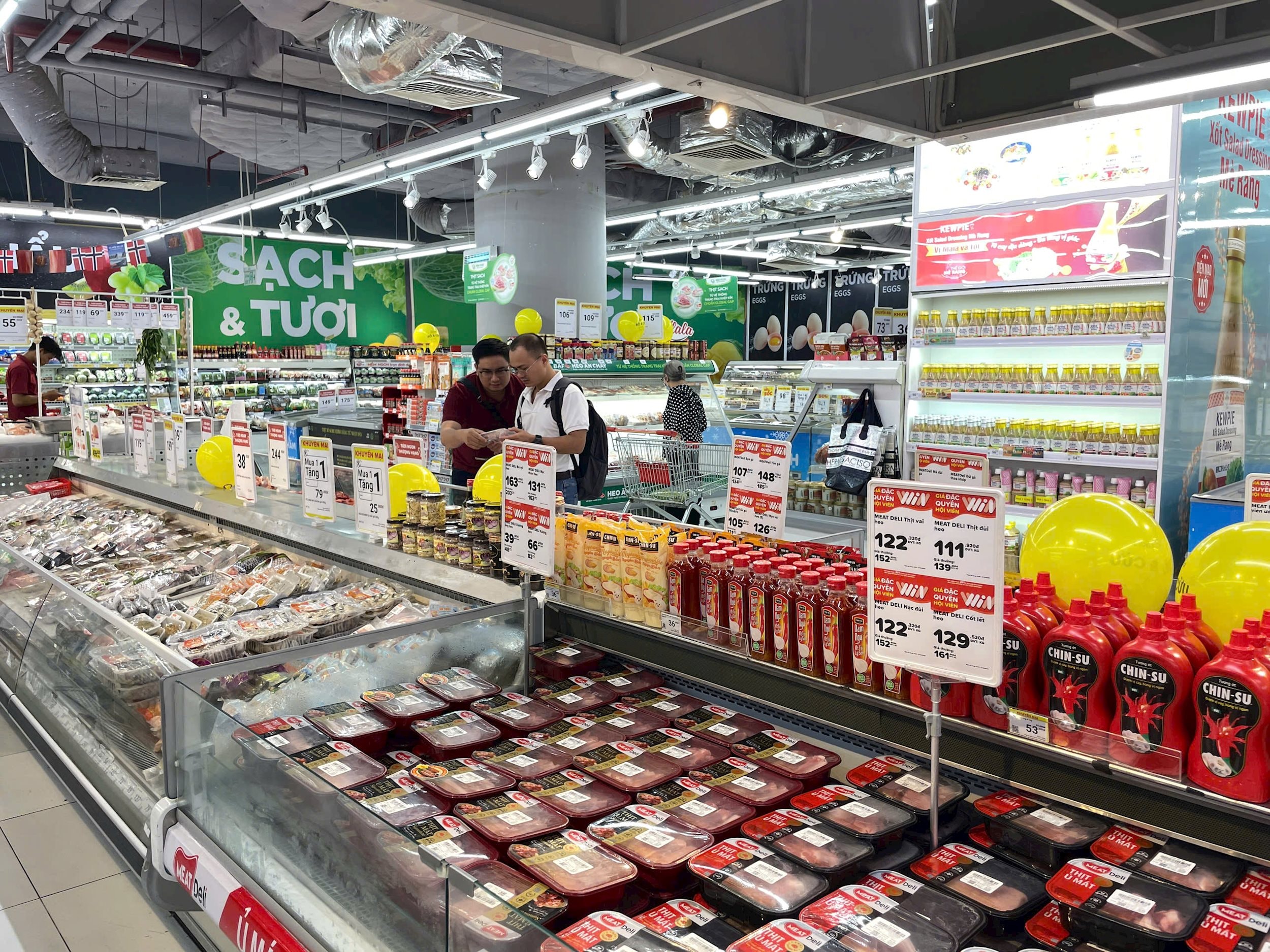 Tủ mát bảo quản thịt ủ mát MEATDeli tại siêu thị