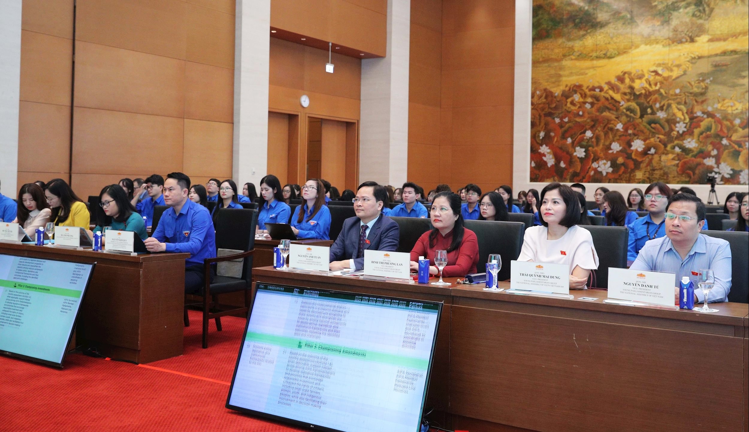 ub-doi-ngoai5.jpg