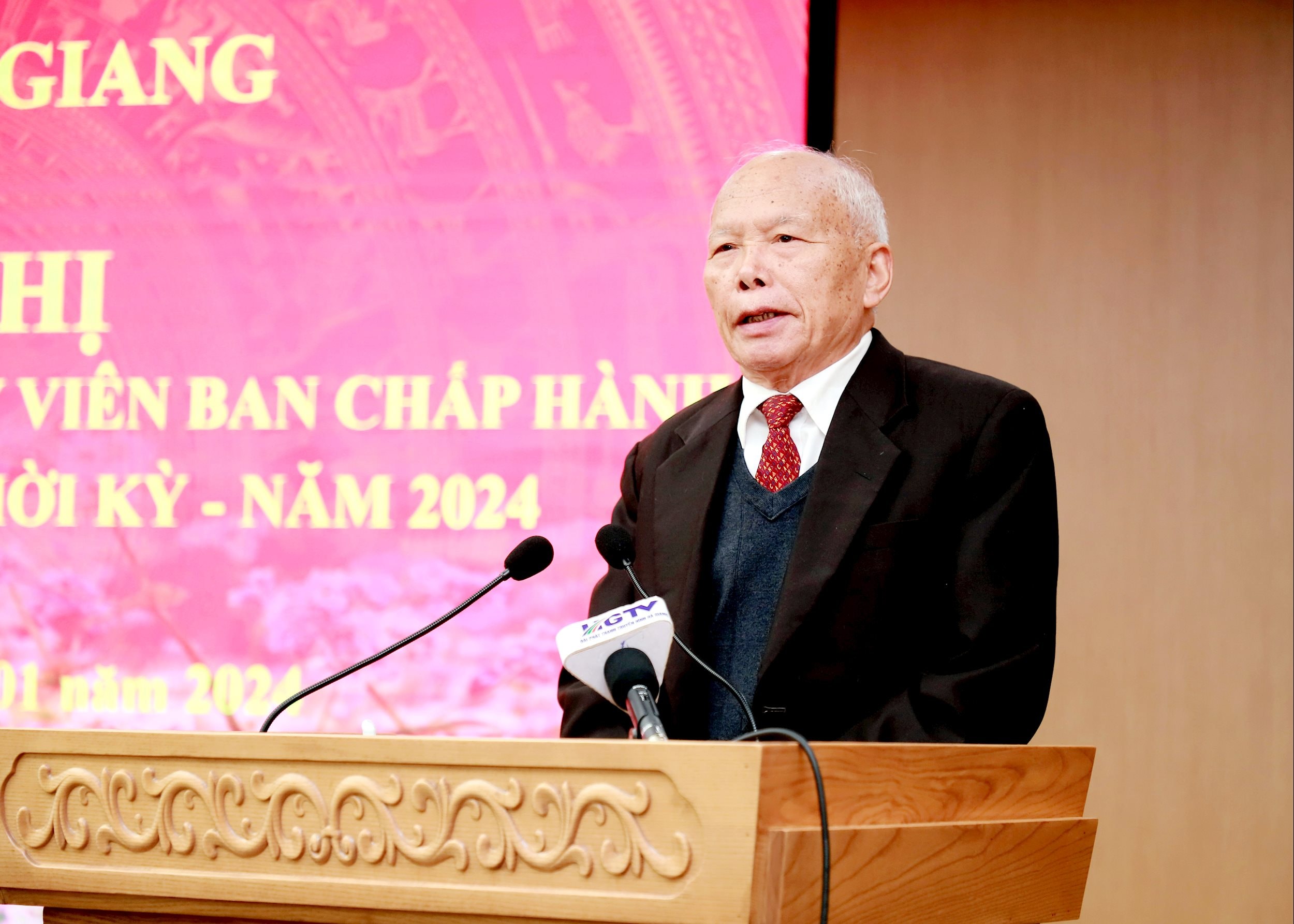 Nguyên Phó Bí thư Tỉnh ủy, Chủ tịch UBND tỉnh, ĐBQH Khóa VII tỉnh Hà Giang (cũ) Triệu Đức Thanh
