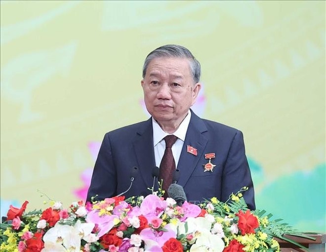 Party General Secretary To Lam addresses the meeting. (Photo: VNA) to-lam-2.jpg
