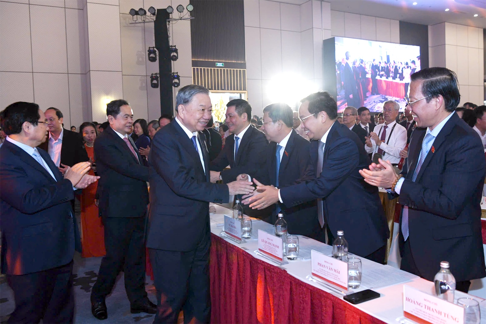 Tổng Bí thư Tô Lâm, Thủ tướng Chính phủ Phạm Minh Chính, Chủ tịch Quốc hội Trần Thanh Mẫn dự lễ khai mạc Triển lãm