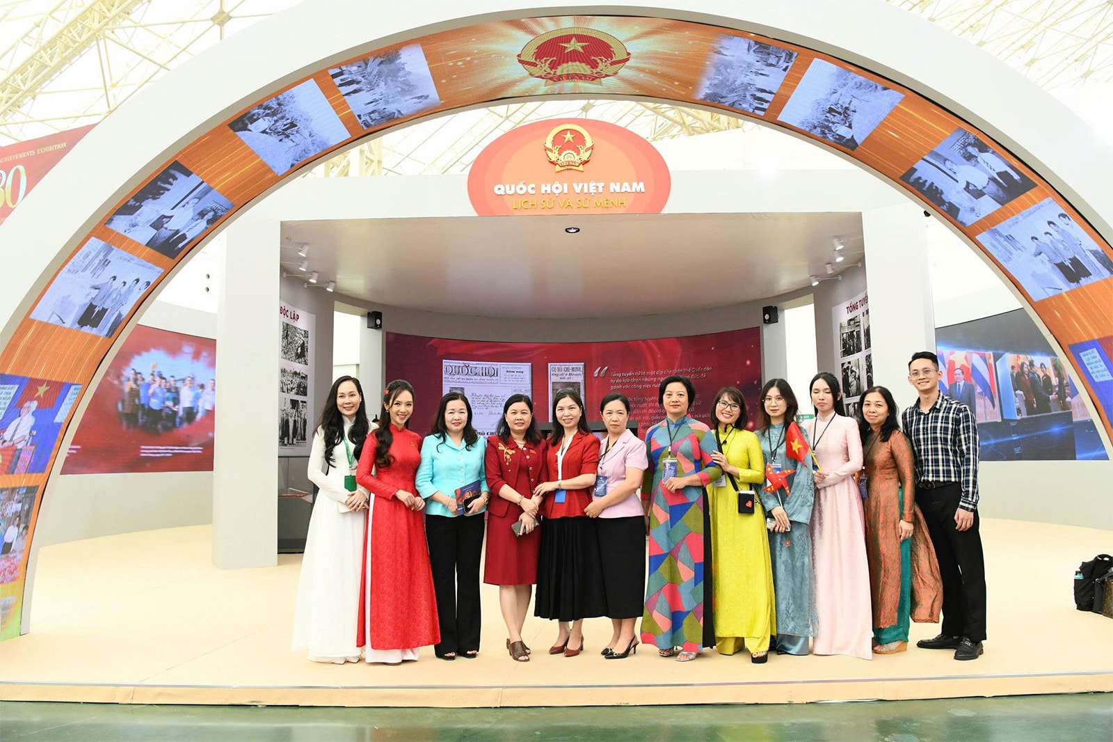 trien-lam-a5.jpg
