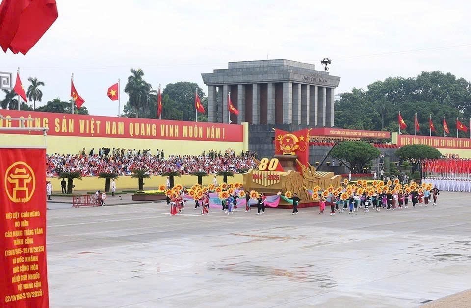 z6959906125980_d127506a377b0ec4d93415250daae464.jpg