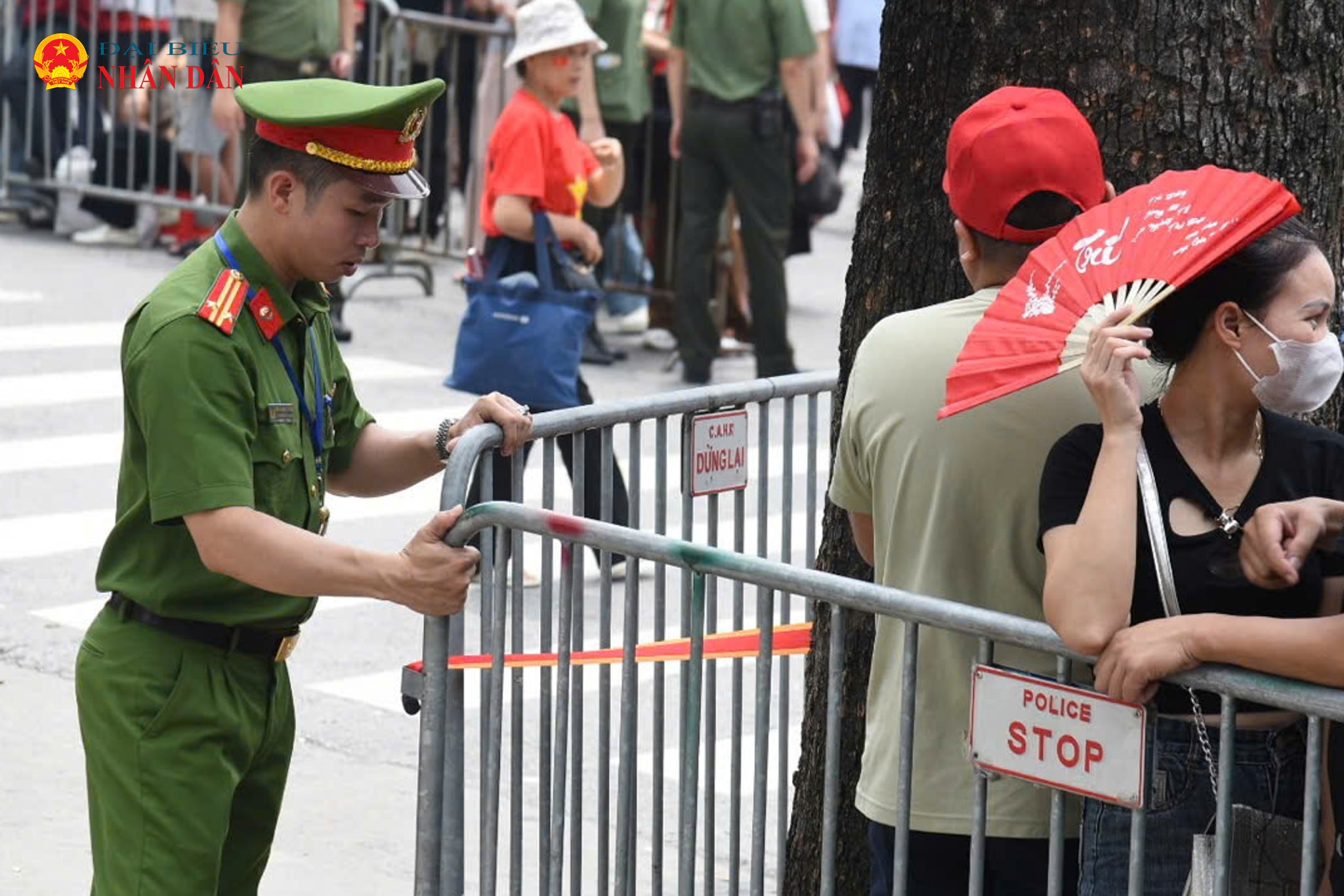 bảo vệ an ninh_A80 (2)