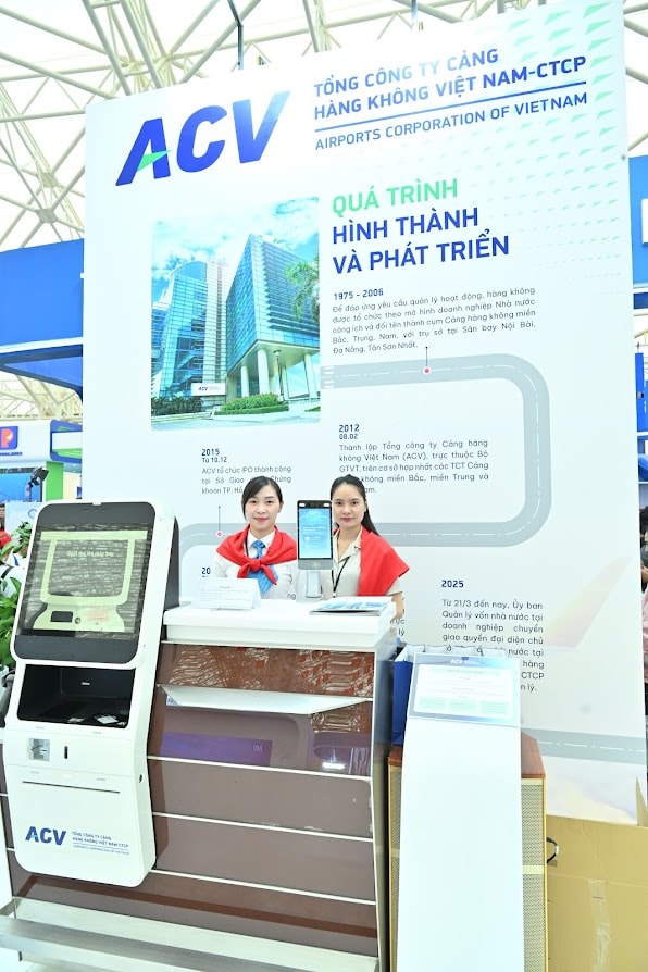 Gian trưng bày tổng công ty cảng hàng không ACVVQK_3753