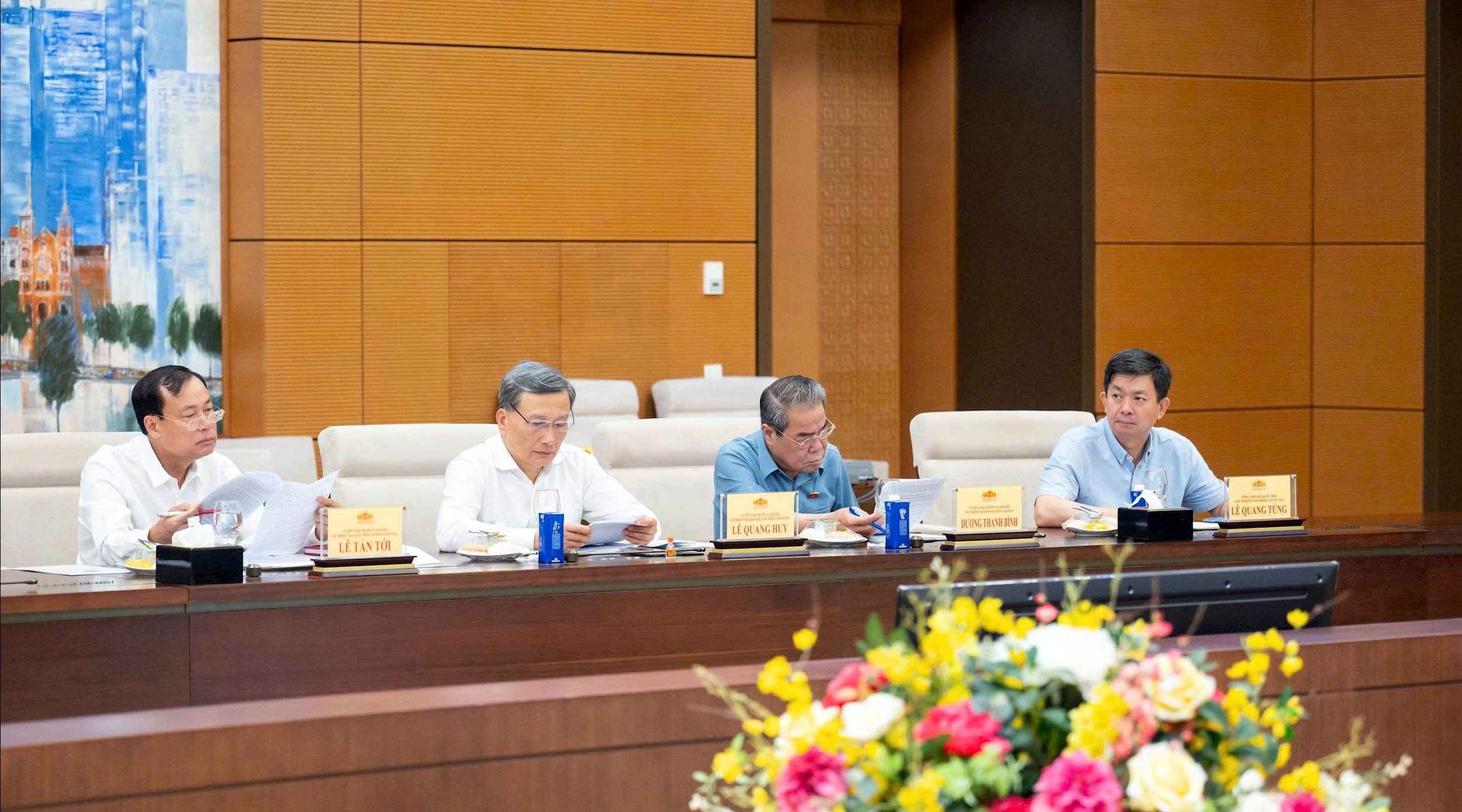 Các đại biểu tham dự cuộc làm việc (2)