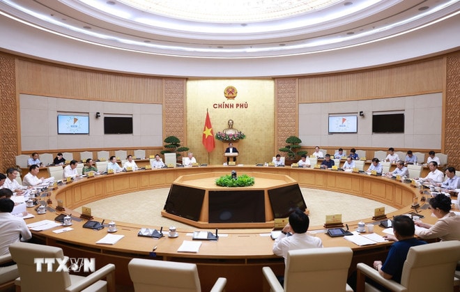 ttxvn-thu-tuong-chu-tri-phien-hop-chinh-phu-chuyen-de-ve-xay-dung-phap-luat-thang-9-nam-2025-8262135-4.jpg