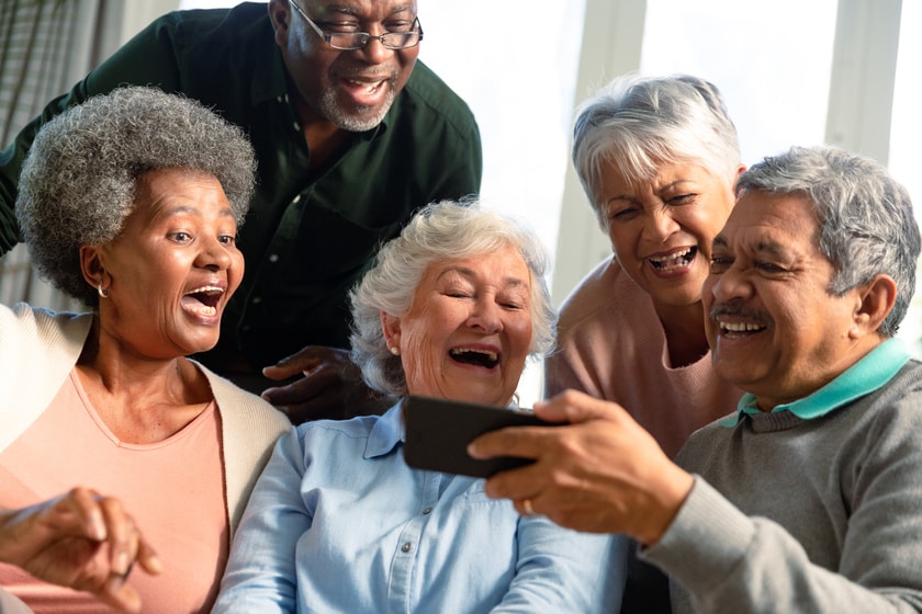 6-benefits-of-aging-with-friends-in-your-senior-years-img.jpeg