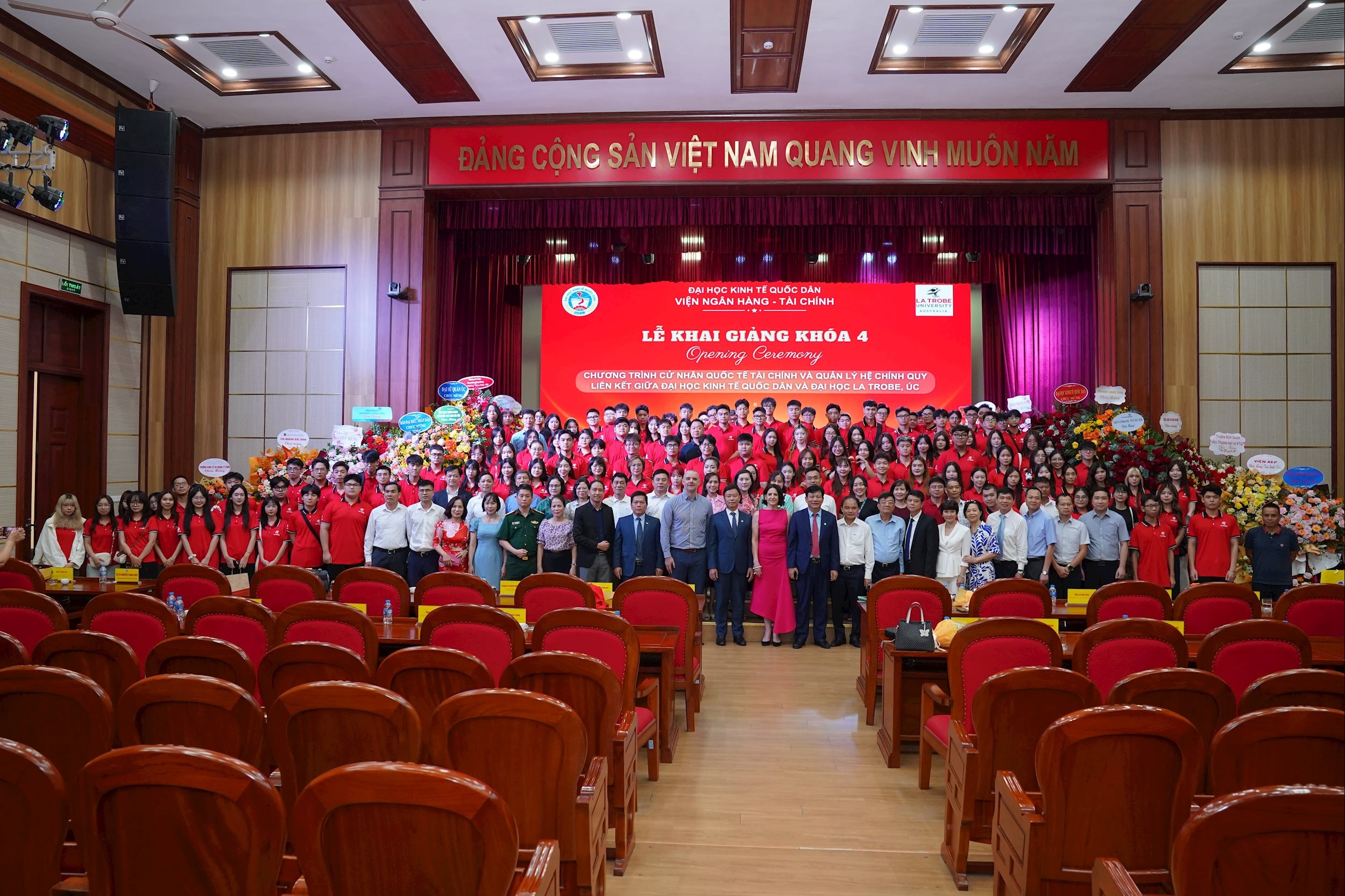 hmt09195.jpg