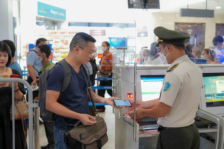13 sân bay chấp nhận thị thực điện tử - Ảnh 1.