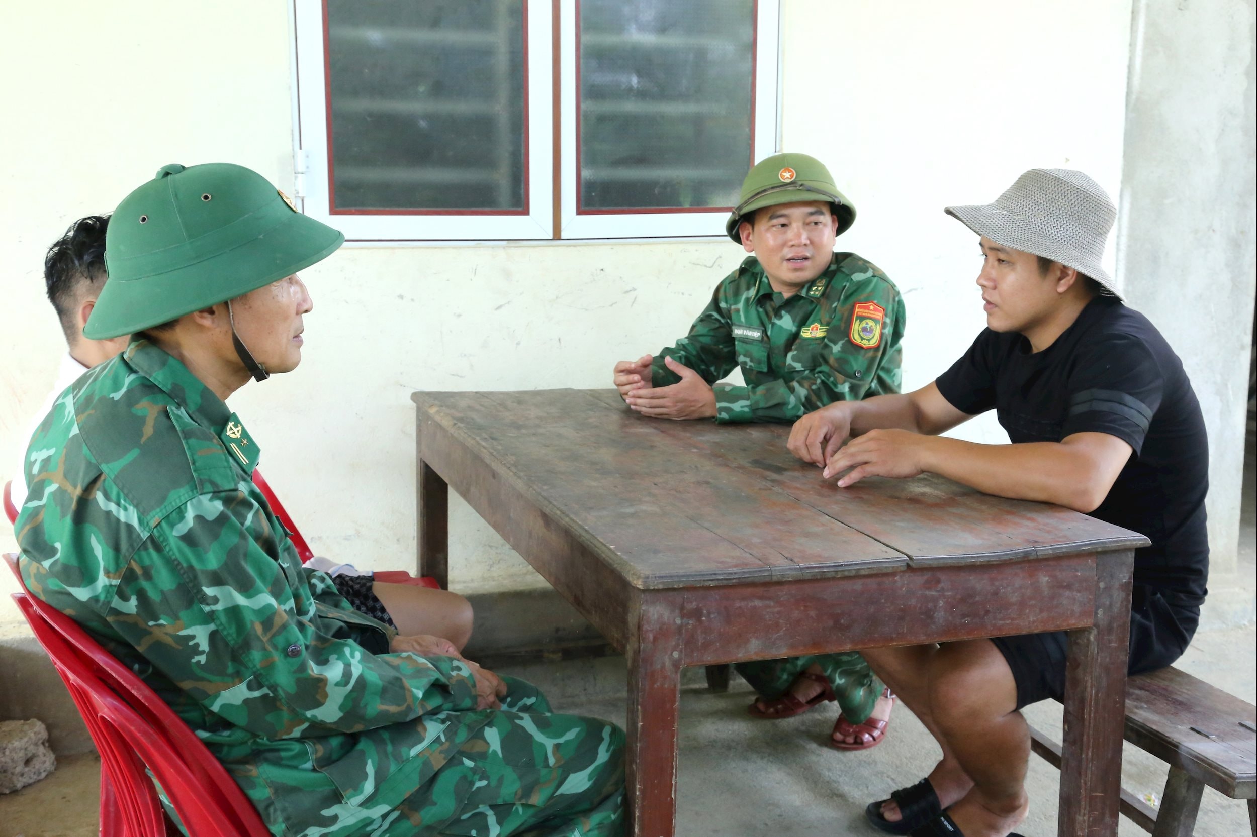 anh 2
