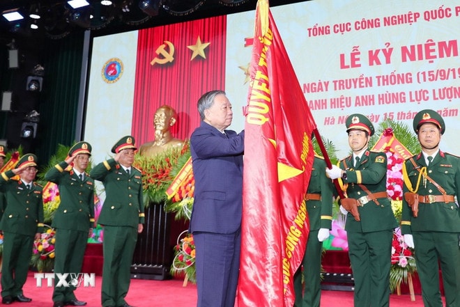 ttxvn-tong-bi-thu-tong-cuc-cong-nghiep-quoc-phong-9.jpg