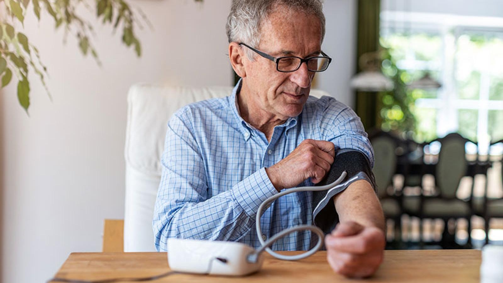 how-to-properly-check-your-blood-pressure.jpg