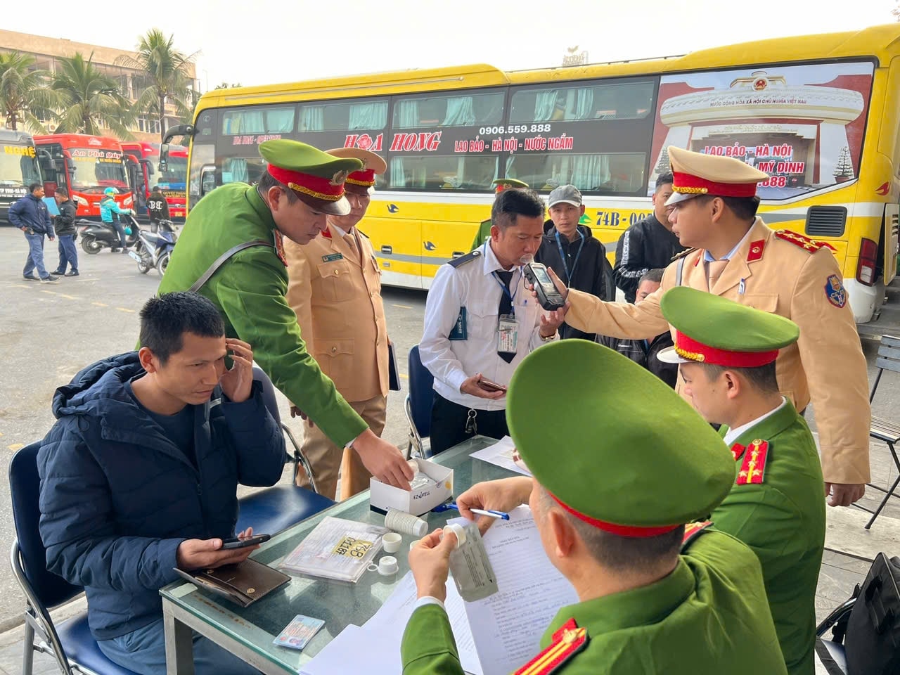 kiem tra ma tuy va nong do con truoc thơi gian xe xuat ben